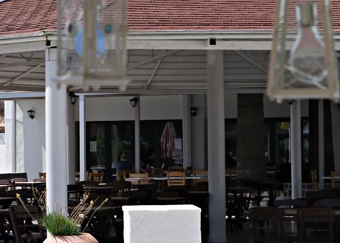 Sun Lindos فندق 3*